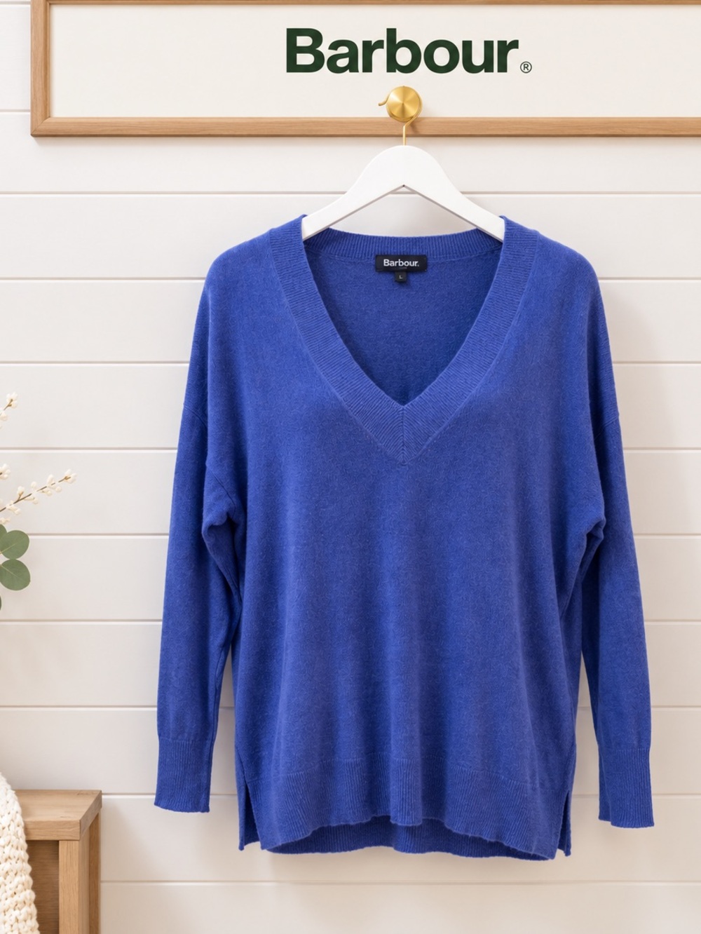 BARBOUR Modern Heritage Blue V-Neck Sweater – Relaxed Fit – Size US 10